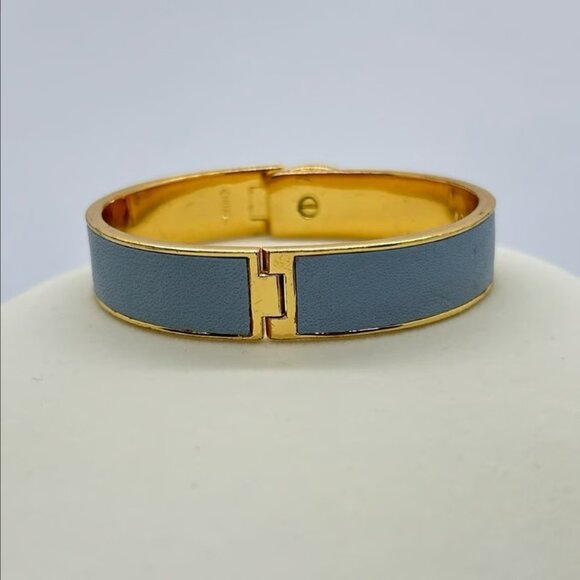 Coach Hinge Bracelet - Picture 9 of 11